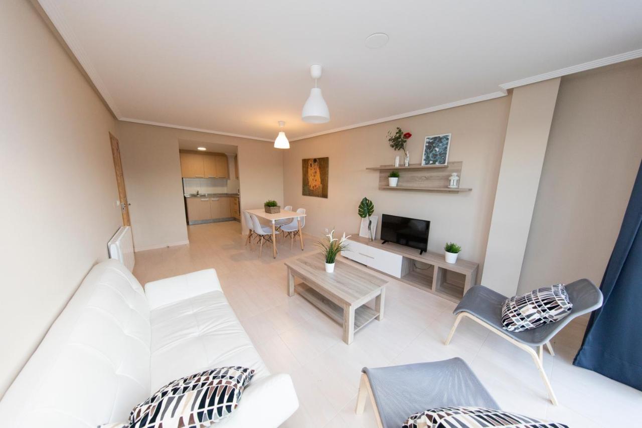 Apartagal-Urbanizacion Foz II المظهر الخارجي الصورة